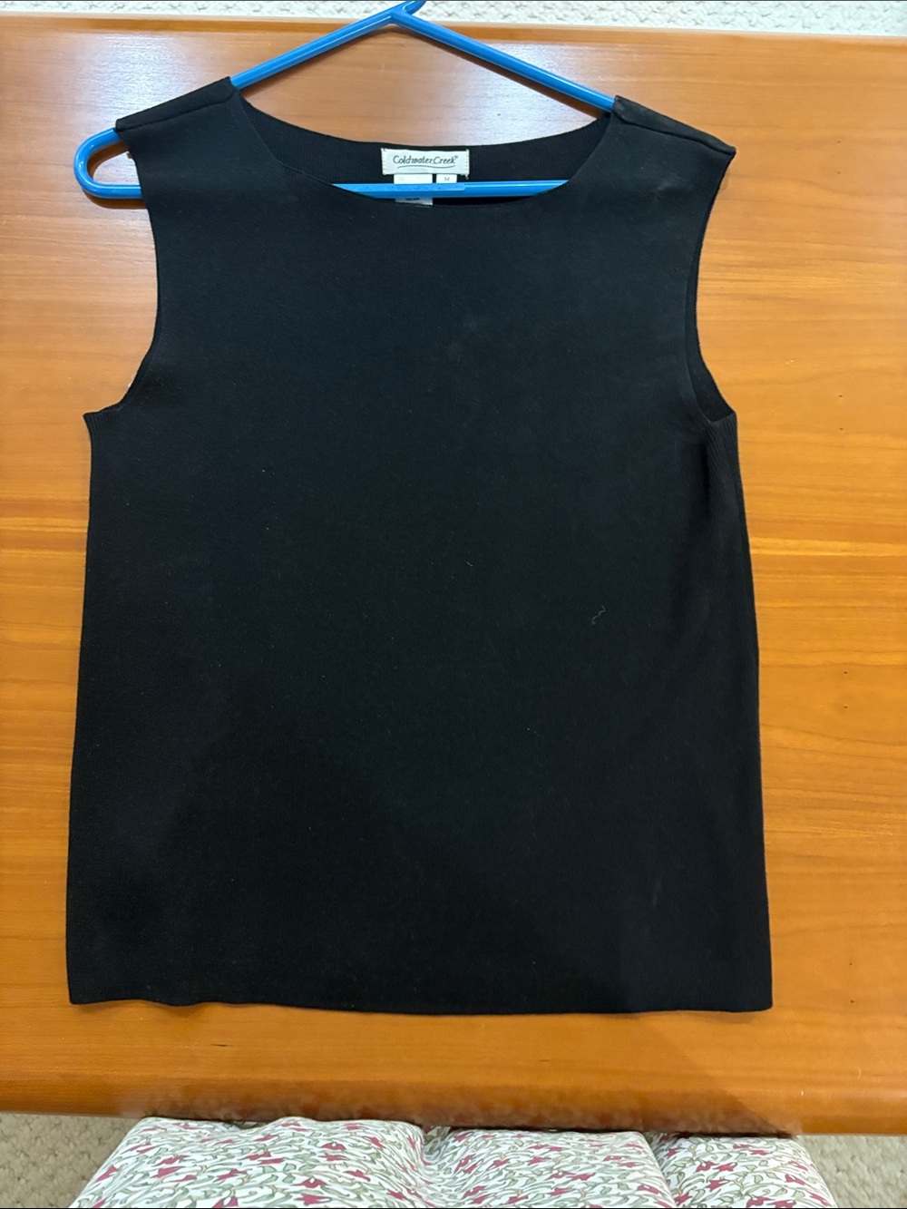 Coldwater Creek Black Sleeveless Crewneck comfortable Top. 70%silk,30%cotton.